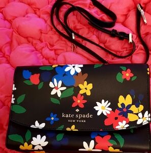 Rare!! Kate Spade floral crossbody  . Like new!